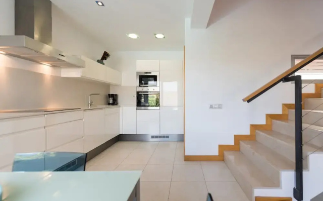 Villa With Heated Pool in Salobre