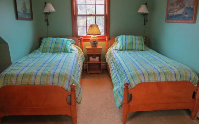 220 Bay View Road - Three Bedroom House