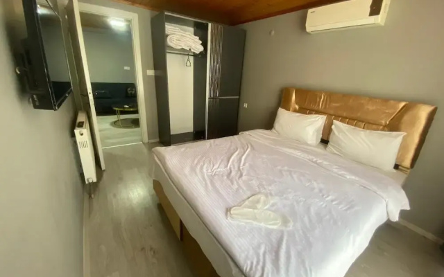 Novel Suite