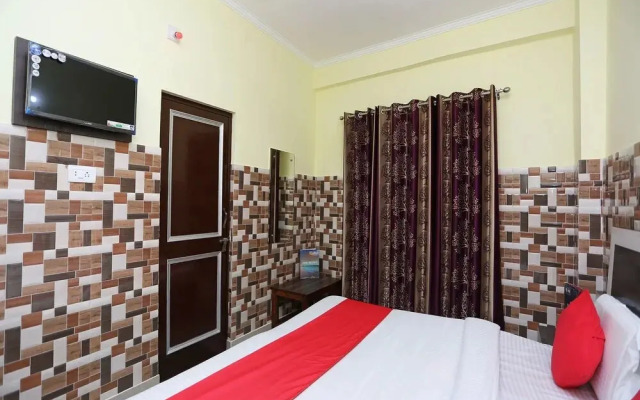 New Sundaram By OYO Rooms