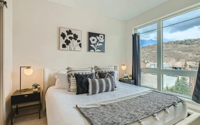 Hygge House at Summit