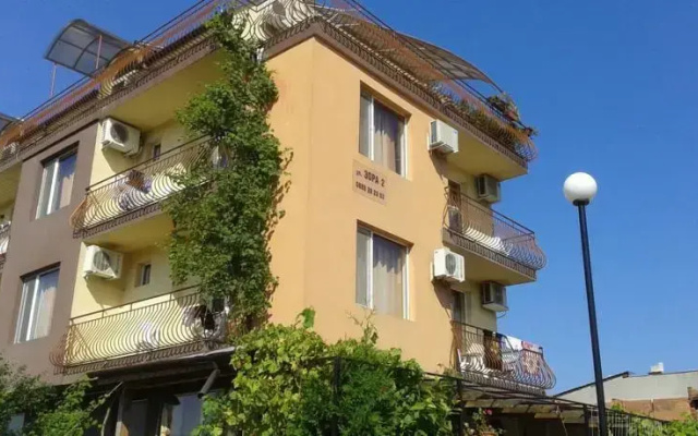 Zora Guest House