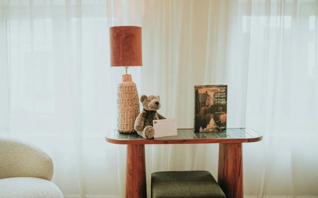 The Burgundy - Boutique B&B