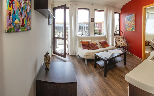 FM Premium 1-BDR Apartment with Terrace-Pacific