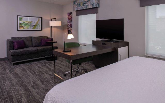 Hampton Inn & Suites Winston-Salem Downtown