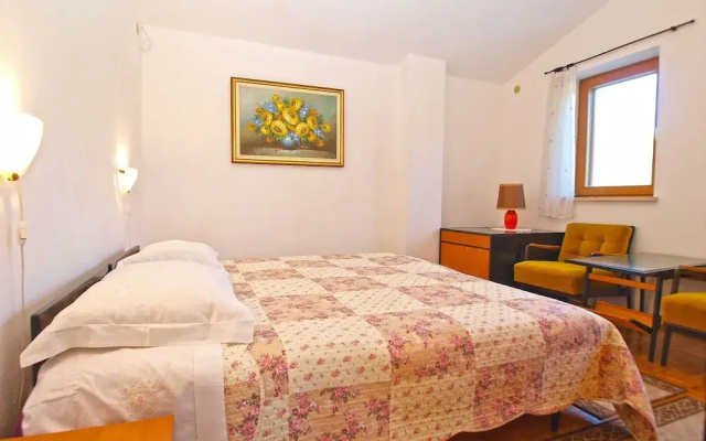 Apartment 950