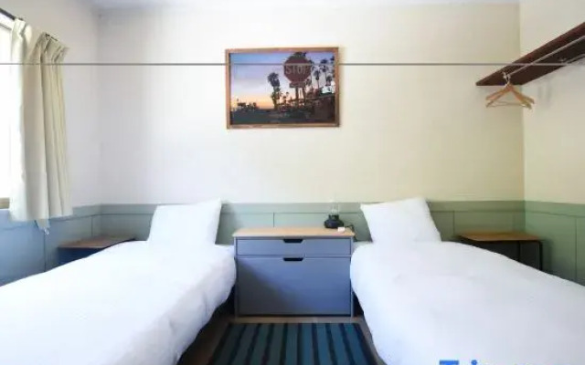 Inn Between Waves