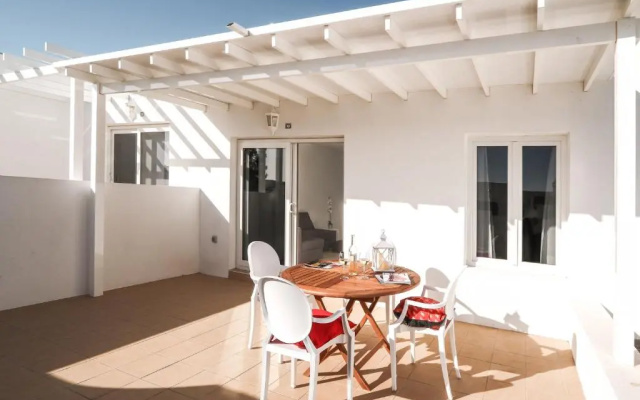 Flower Beach Suite 7