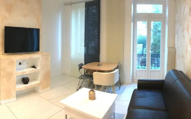 Appartement Design Meubl Marseille Centre Lonchamp