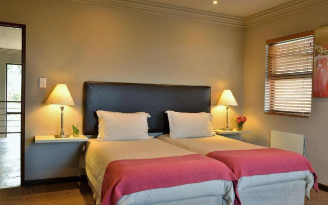 Stonehill River Lodge