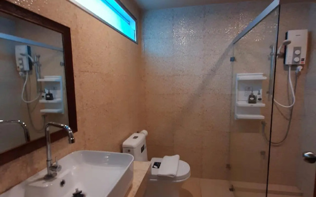 Mon-Dee Mini Hotel