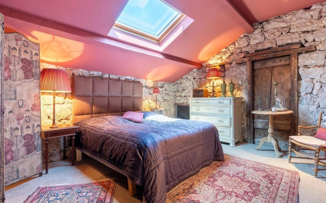 Beautiful Holiday Home With Private Pool