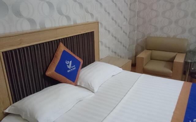 Отель Binh Minh Motel 2 комната для гостей