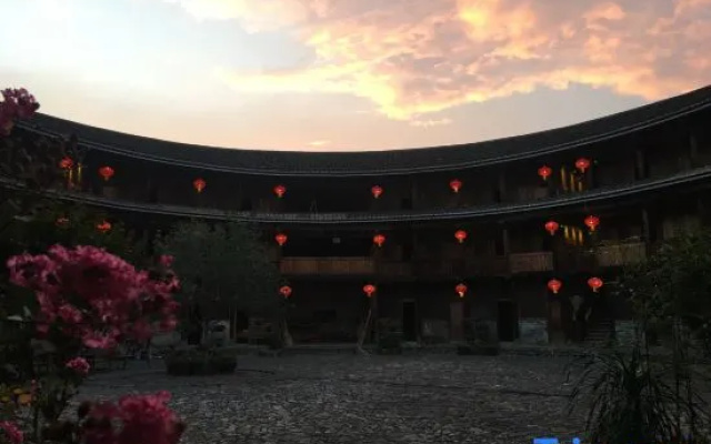Longchang Tulou Guesthouse