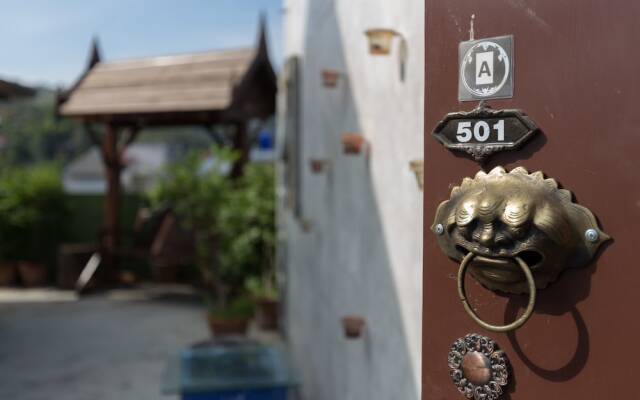 Baan Kamala Fantasea Hotel вид на фасад