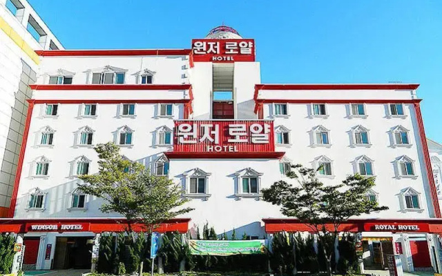Windsor Royal Hotel