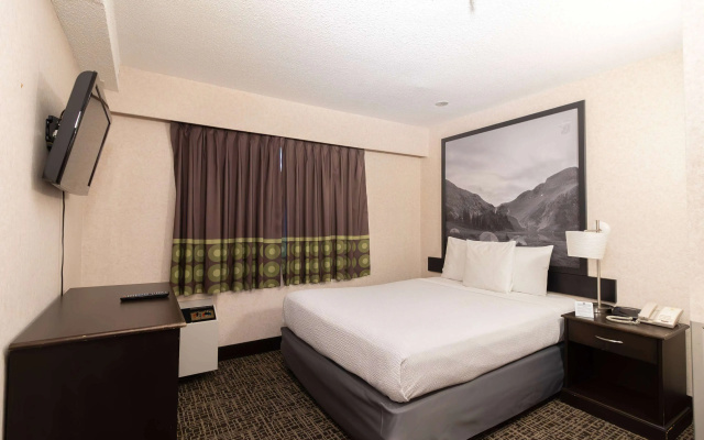 Super 8 by Wyndham Prince George