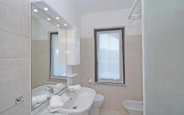 Lina's Apartment  in Moniga del Garda