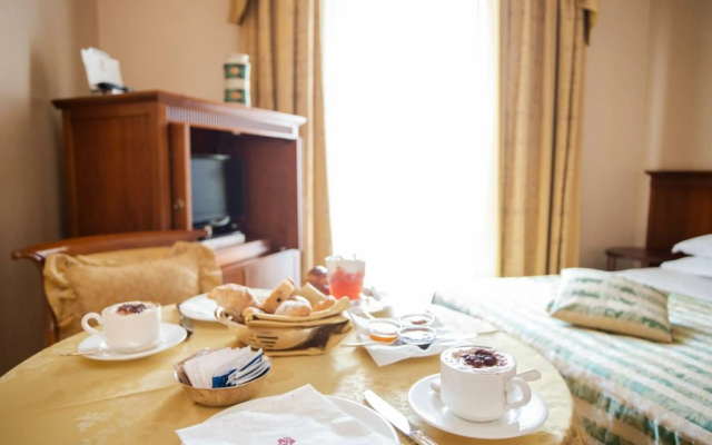 Excelsior Palace Hotel