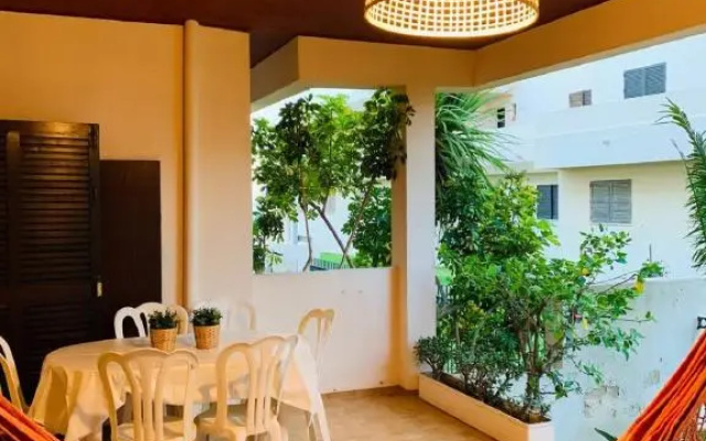 WOW Relax+Terrace+3 minutes to Beach+10 min City