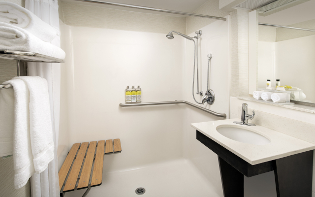 Holiday Inn Express & Suites Annapolis by IHG