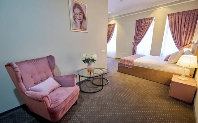 G Danube Boutique Hotel