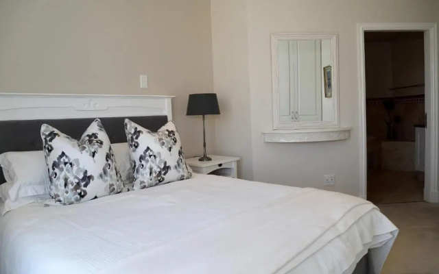 603 Oyster Schelles