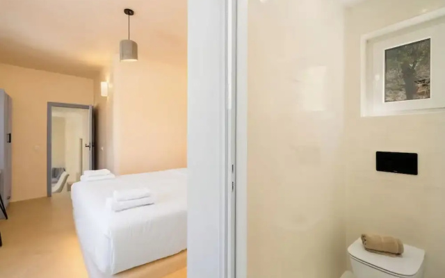 Eolithos Suites