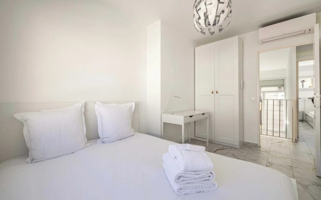 Modern, A/C Duplex - 3bdr/6p - Cannes