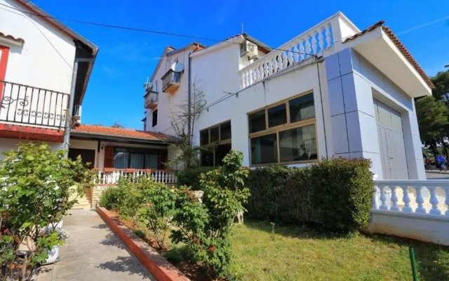More - 600 m From Beach - SA4