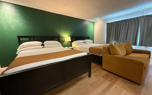 Boulder Twin Lakes Inn