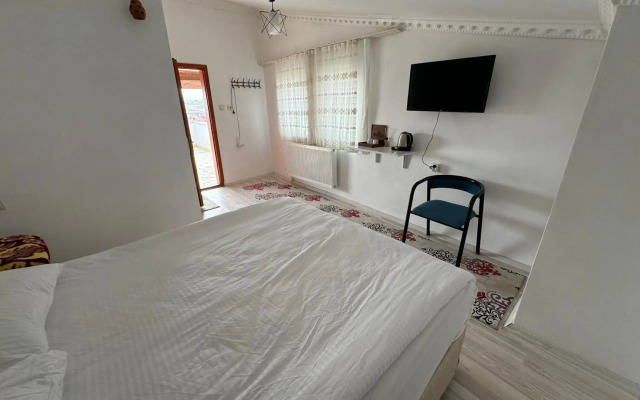 Gumus Hotel
