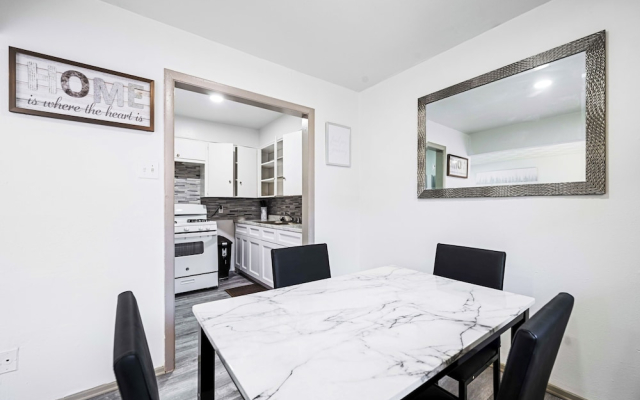 Leandro Apartments