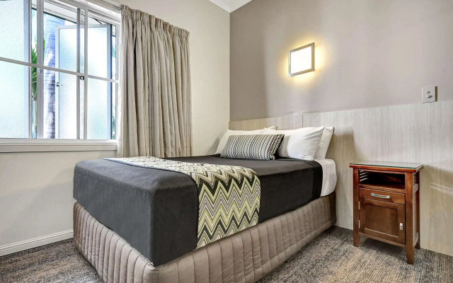 City Oasis Inn Townsville, SureStay Collection by BW