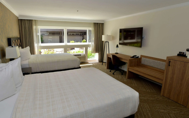 Best Western Plus Inn At The Vines