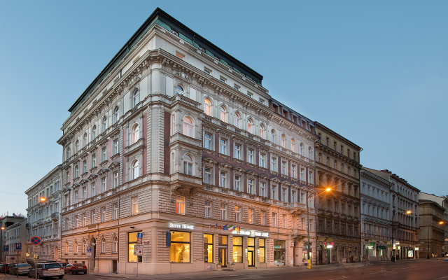 Hotel Suite Home Prague вид на фасад