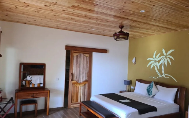 La Digue Luxury Beach Bungalow Spa & Gym