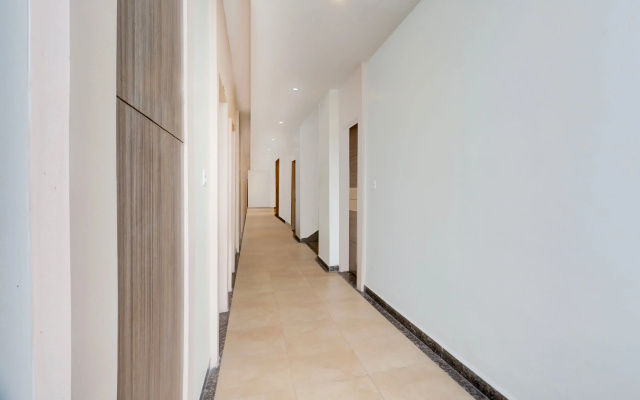 OYO 4477 City Square Hotel