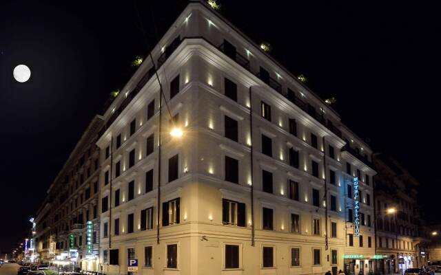 Hotel Palladium Palace вид на фасад