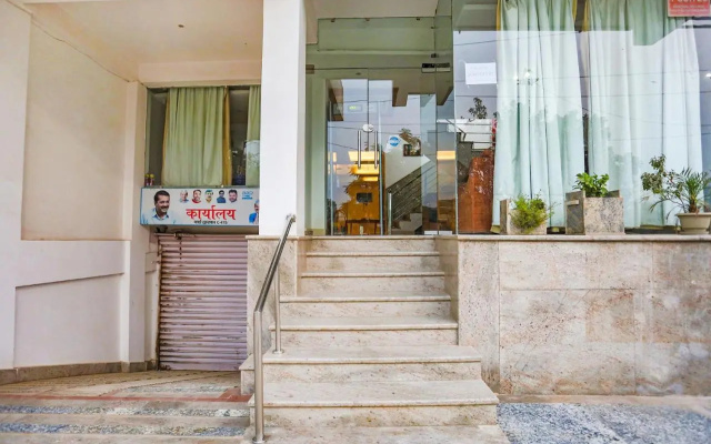 FabExpress Taj Home Stay