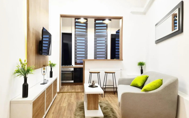 Picky Apartment