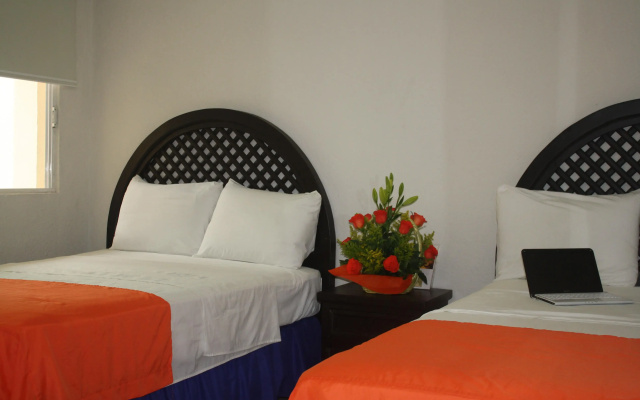 Nautico Inn