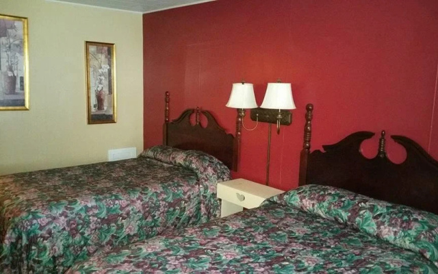 Shamrock Motel