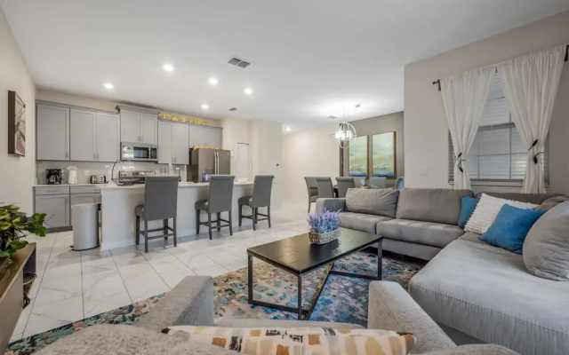 Champions Gate 4BR Retreat