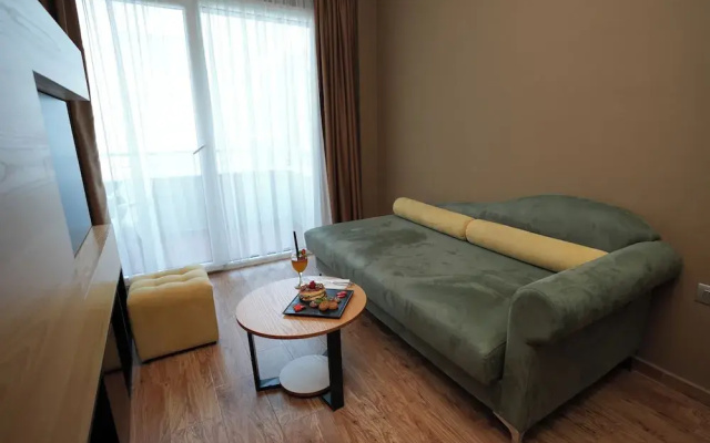 Alvin Comfort Hotel