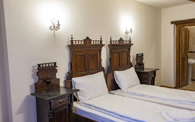 The Throne Boutique Hotel