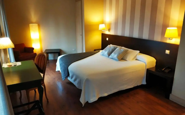 Hotel Puerta del Arco