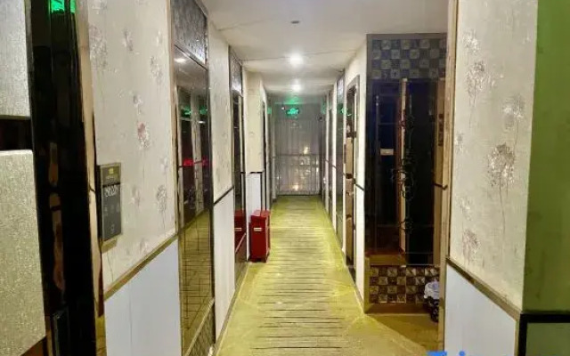 Hongdu Business Hotel