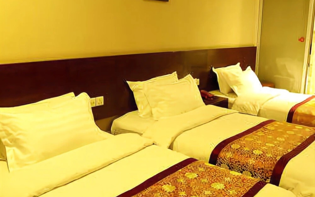 Chaoyue Business Hotel