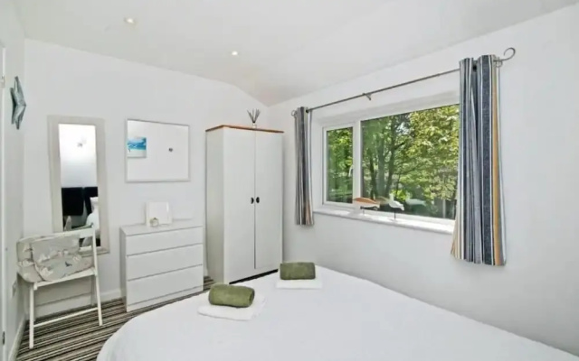 Atlantic Reach Cozy 2-bed With Parking